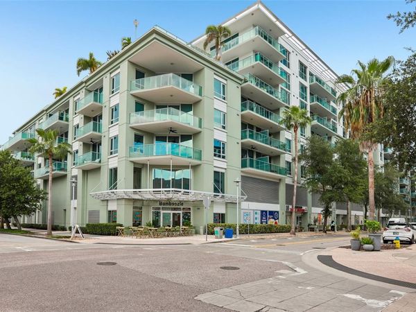 102 N 12TH STREET , Unit 1813, TAMPA, FL 33602