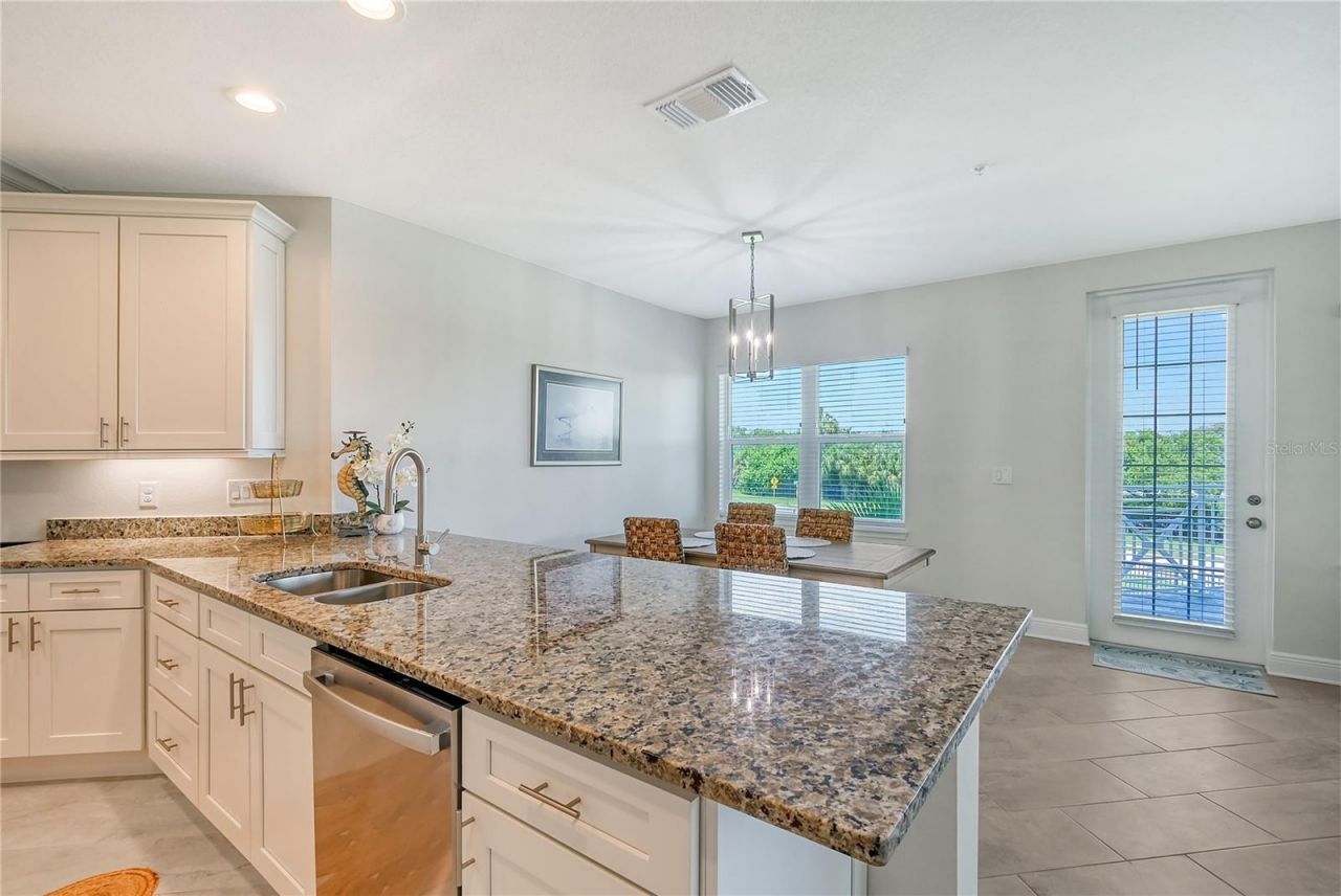 7930 34th Avenue W, Unit 102, Bradenton, FL 34209 Photo