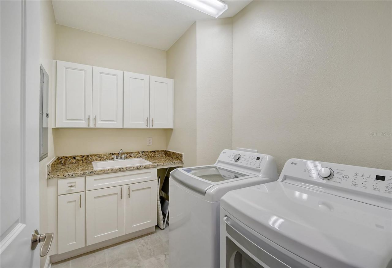 7930 34th Avenue W, Unit 102, Bradenton, FL 34209 Photo