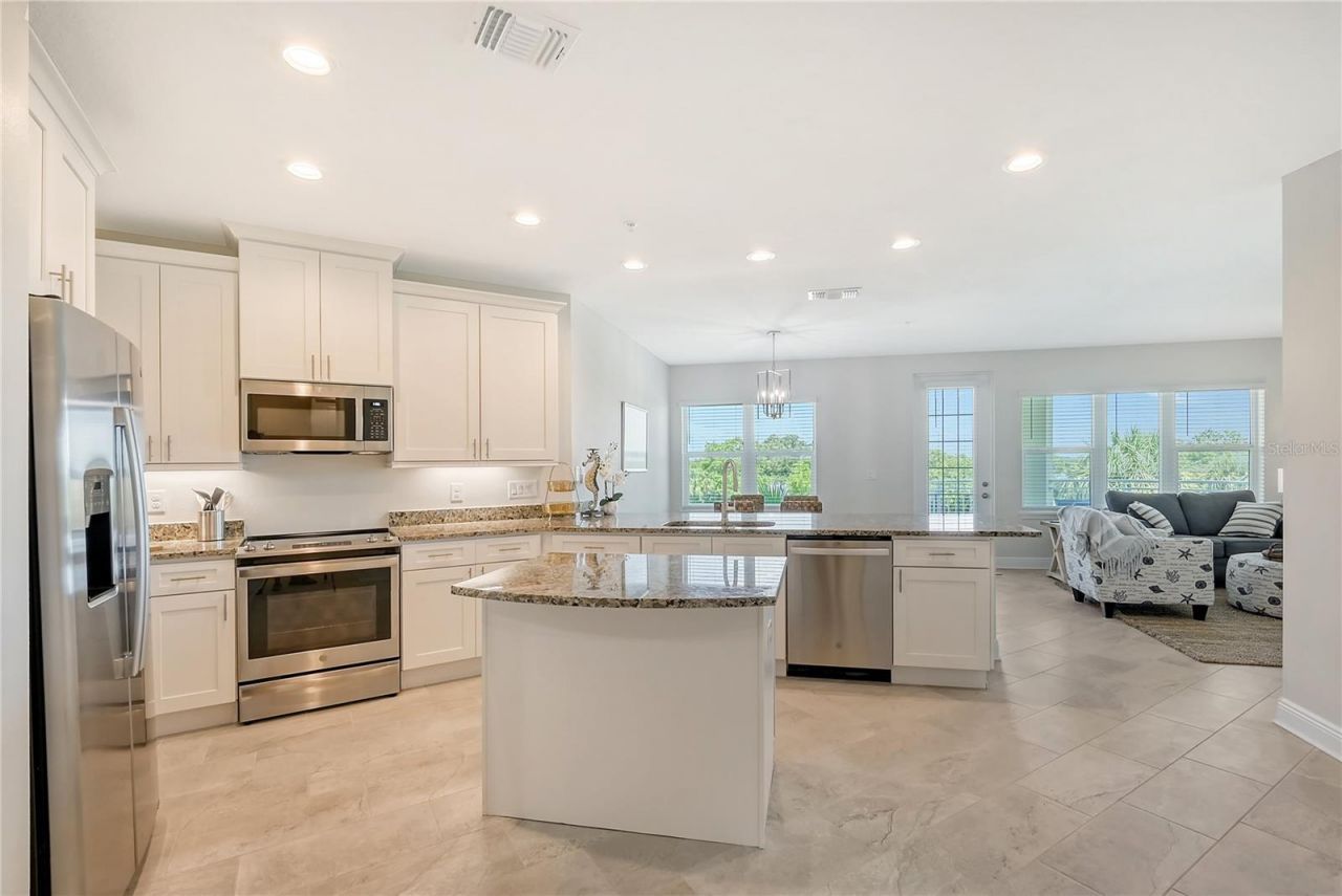 7930 34th Avenue W, Unit 102, Bradenton, FL 34209 Photo