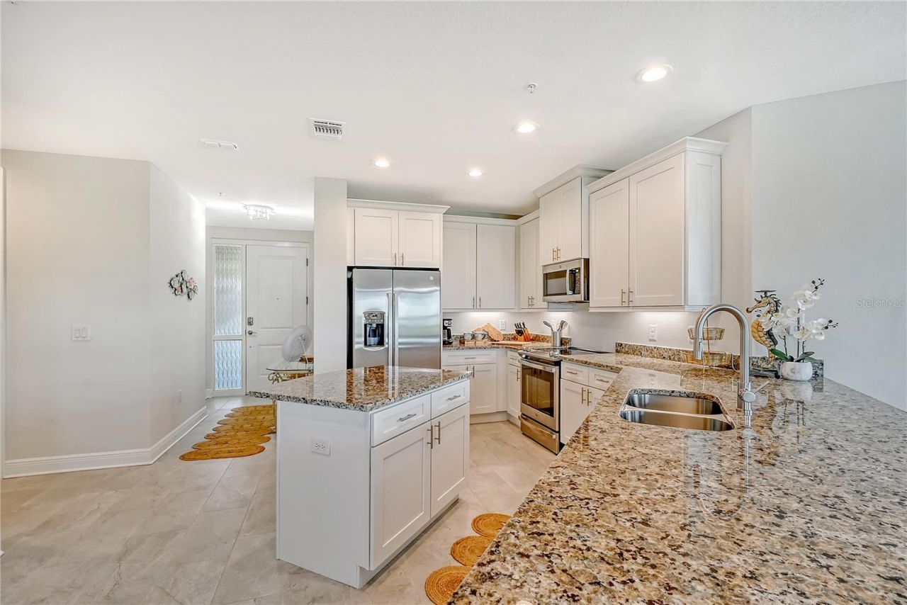 7930 34th Avenue W, Unit 102, Bradenton, FL 34209 Photo