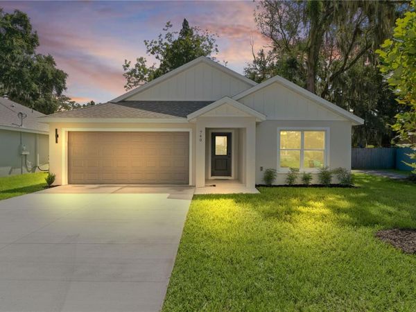 100 SEQUOIA TRAIL , OCKLAWAHA, FL 32179