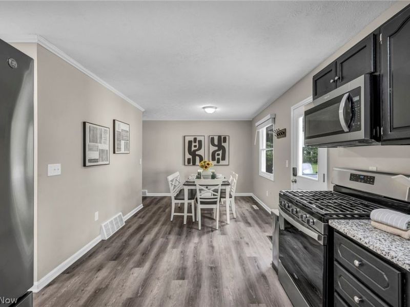 707 Kathron Avenue, Cuyahoga Falls, OH 44221 Photo 17