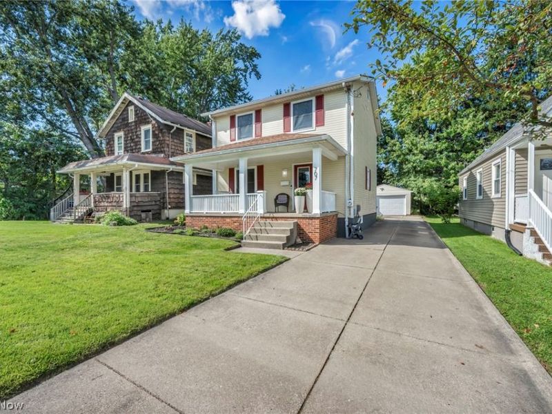 707 Kathron Avenue, Cuyahoga Falls, OH 44221 Photo 3