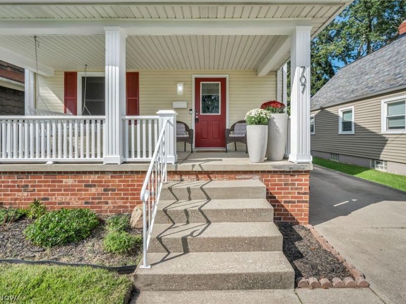 707 Kathron Avenue, Cuyahoga Falls, OH 44221 Photo 4