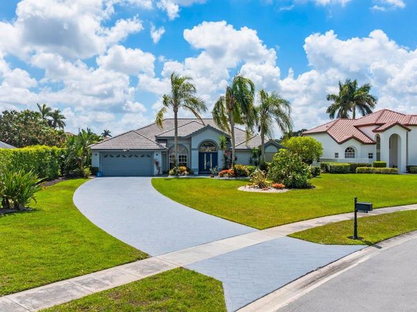 20317 Hacienda Court, Boca Raton, FL 33498