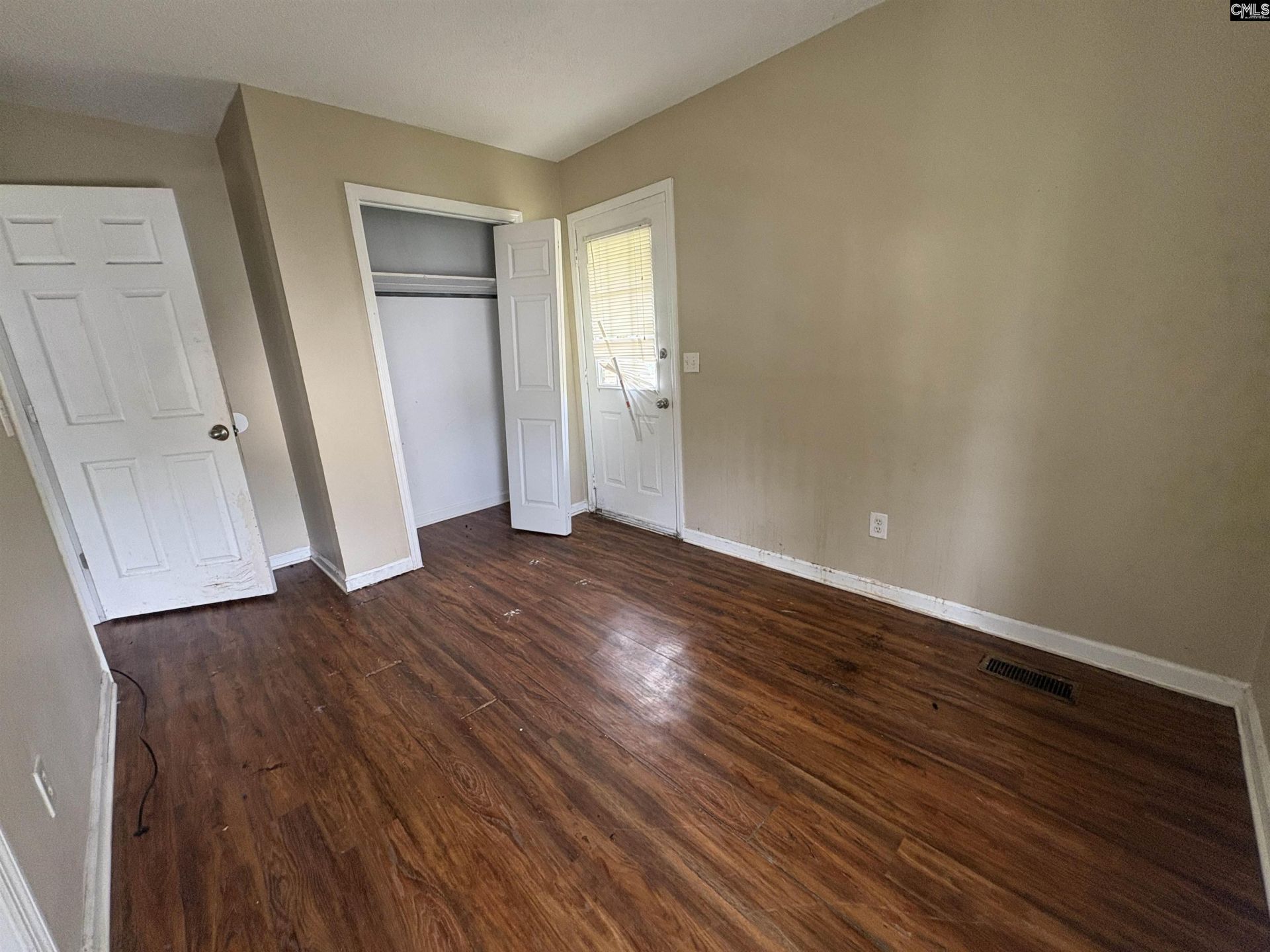204 Woodchase Lane  Photo 13