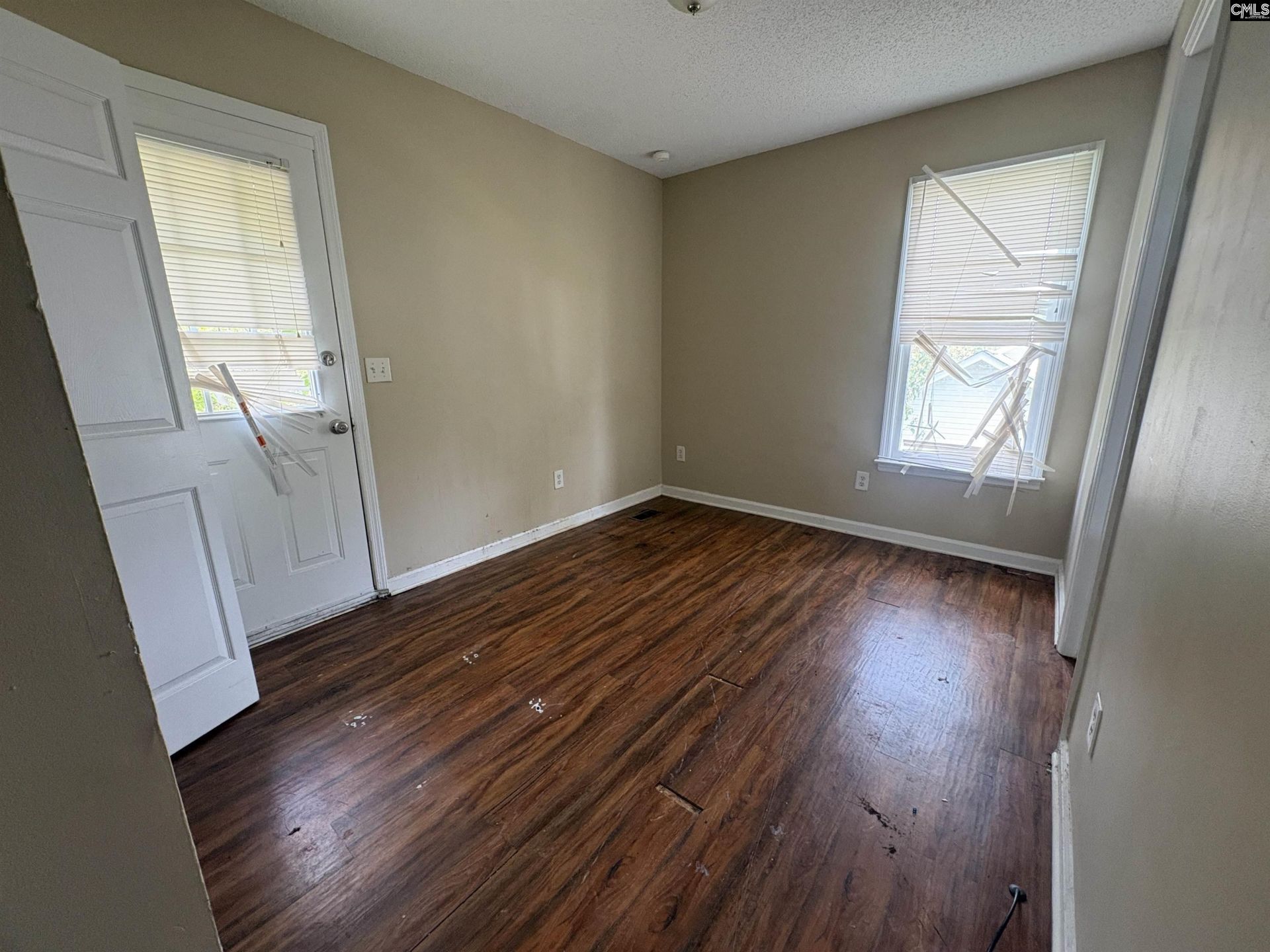 204 Woodchase Lane  Photo 14