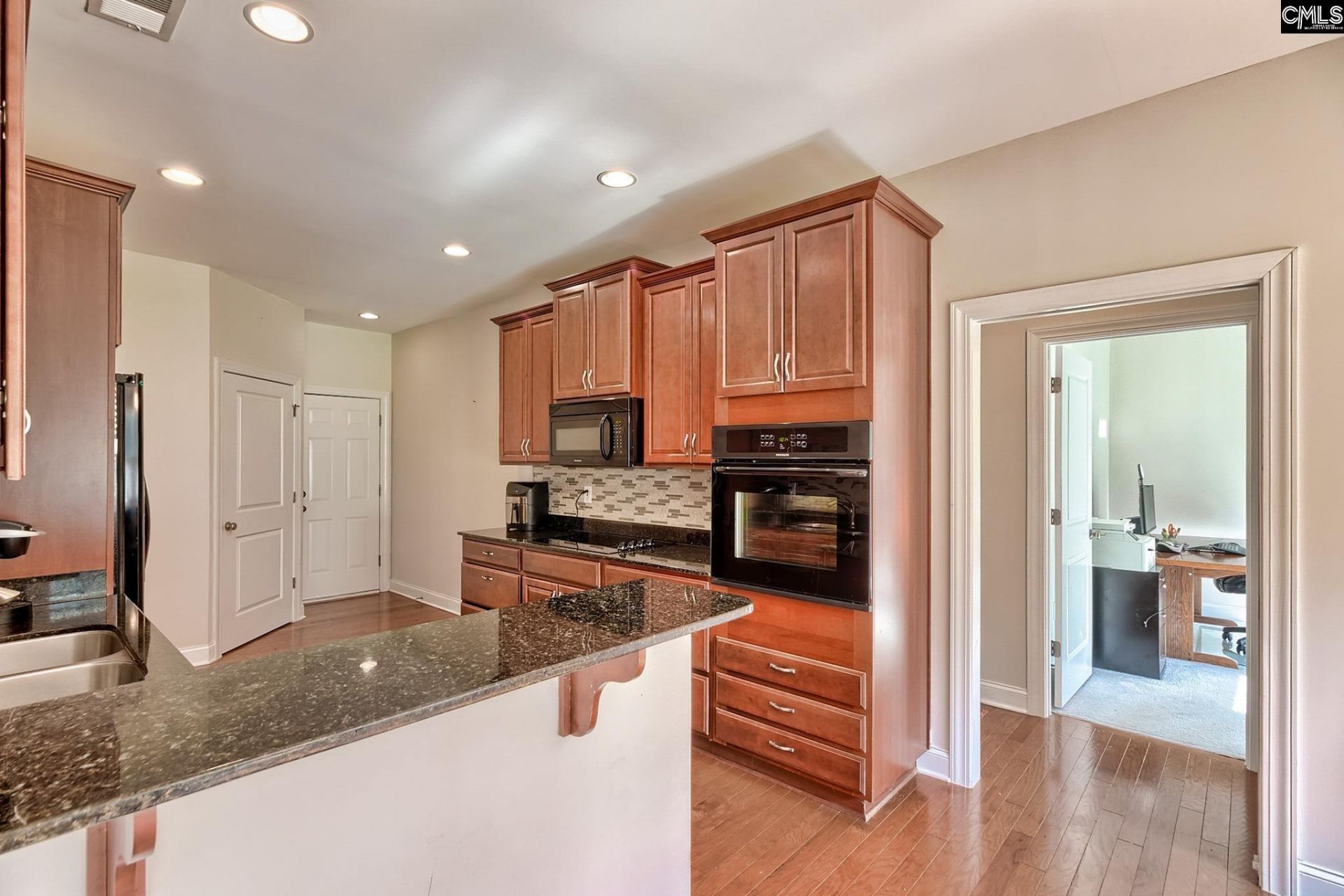 247 Grandflora Lane  Photo 19