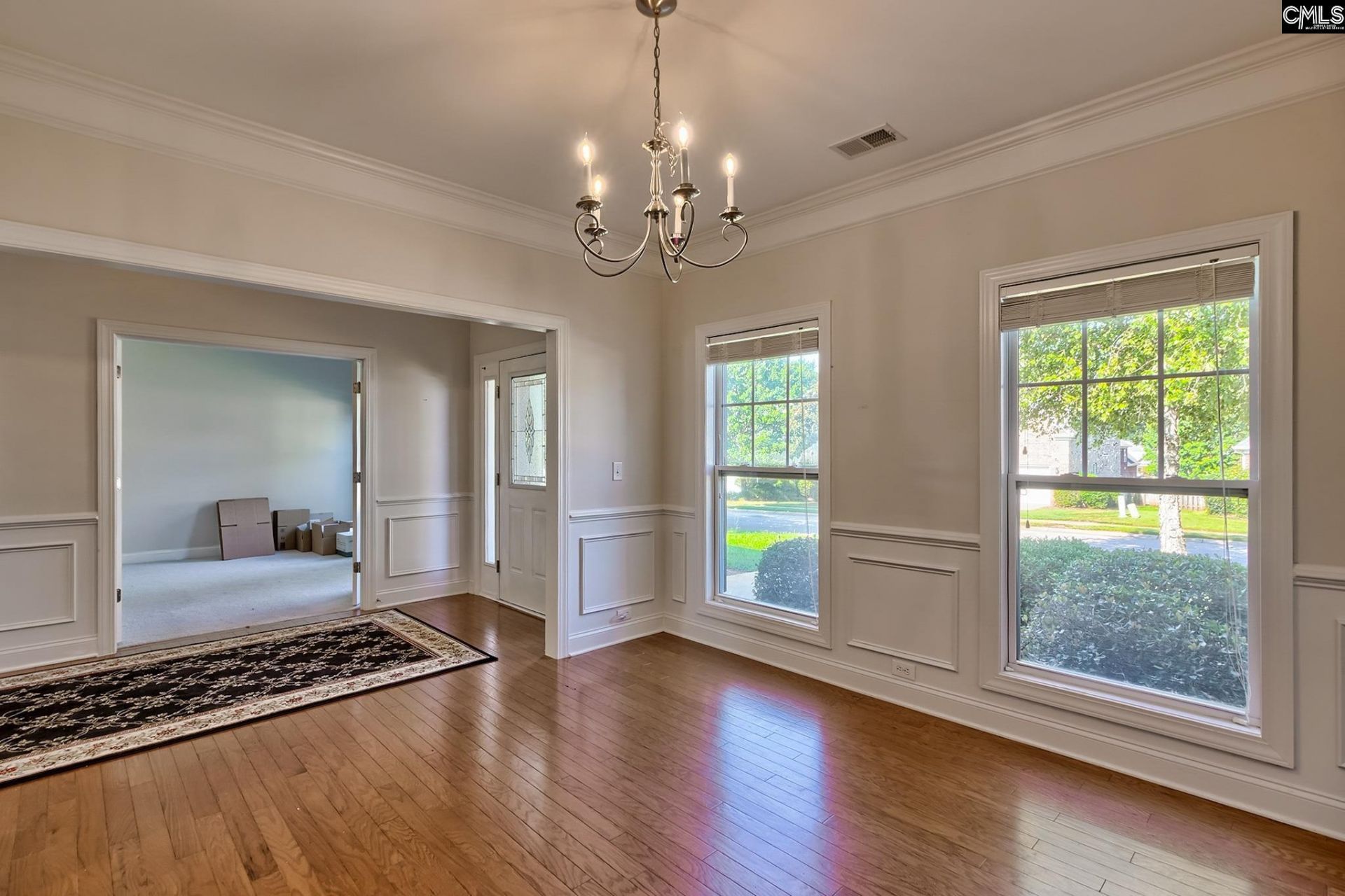 247 Grandflora Lane  Photo 8