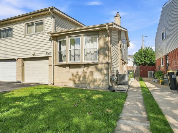 9349 Fern Lane , Des Plaines, IL 60016