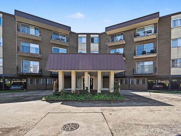 9840 S Pulaski Road , Unit 314, Oak Lawn, IL 60453