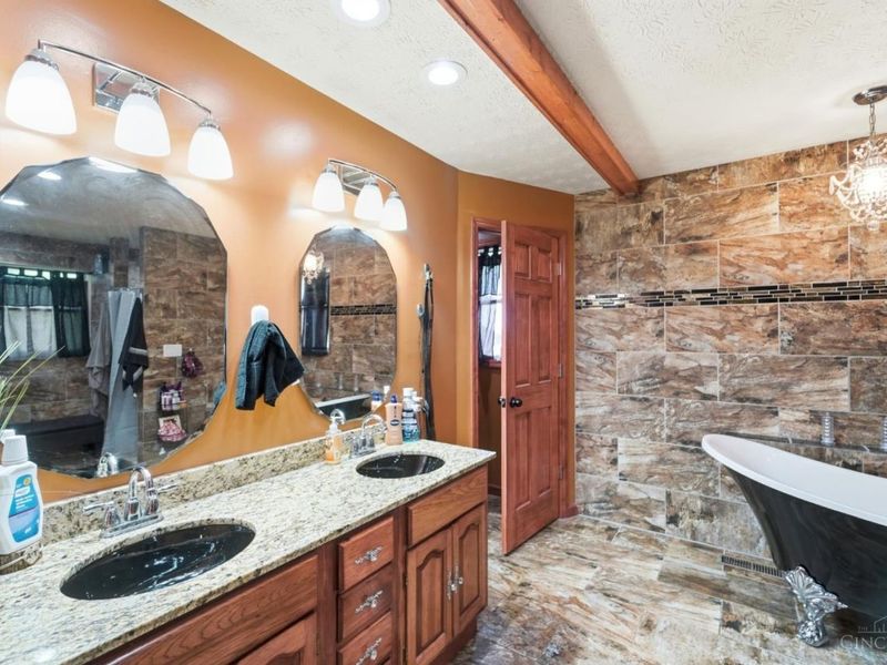 2275 Trenton Oxford Road, Milford Township, OH 45056 Photo 23