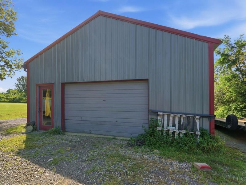 2275 Trenton Oxford Road, Milford Township, OH 45056 Photo 8