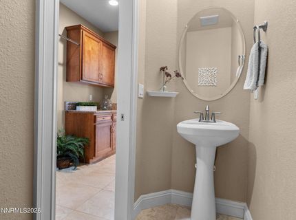 1657 Robb Drive, Carson City, NV 89703 Photo