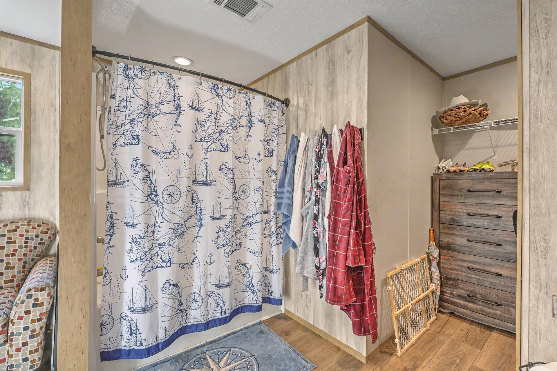 860 Coach Road Photo 15