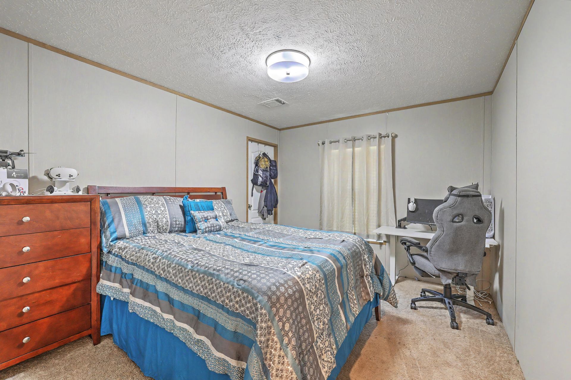860 Coach Road Photo 16
