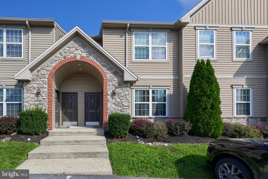 8426 HILTON STREET, HUMMELSTOWN, PA 17036