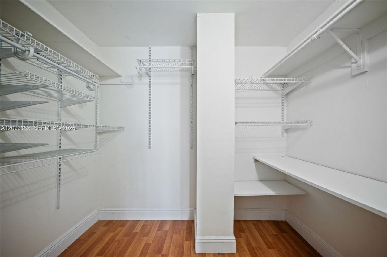 200 178th Dr , Unit 505, Sunny Isles Beach, FL 33160 Photo
