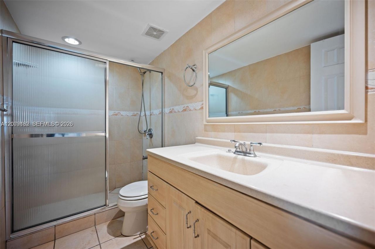 200 178th Dr , Unit 505, Sunny Isles Beach, FL 33160 Photo