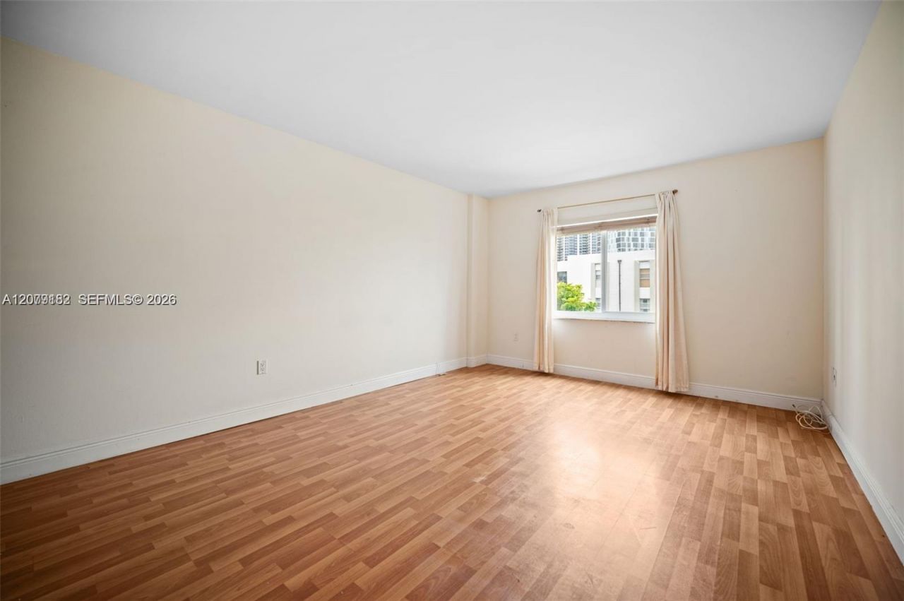 200 178th Dr , Unit 505, Sunny Isles Beach, FL 33160 Photo