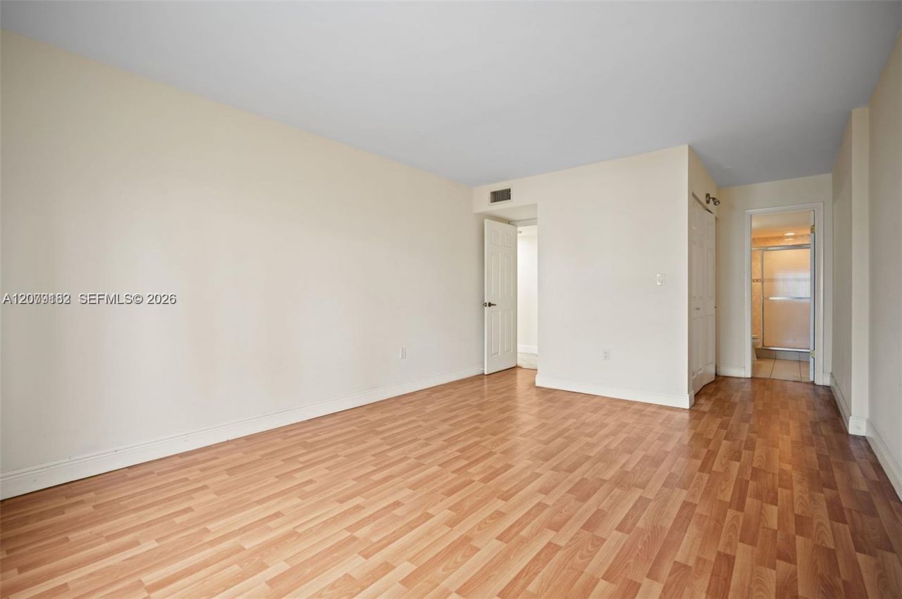 200 178th Dr , Unit 505, Sunny Isles Beach, FL 33160 Photo