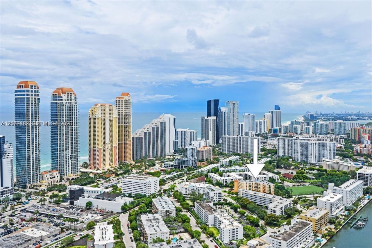 200 178th Dr , Unit 505, Sunny Isles Beach, FL 33160 Photo