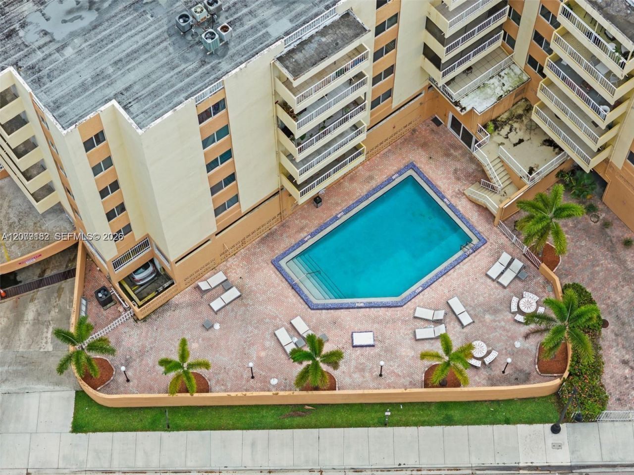 200 178th Dr , Unit 505, Sunny Isles Beach, FL 33160 Photo