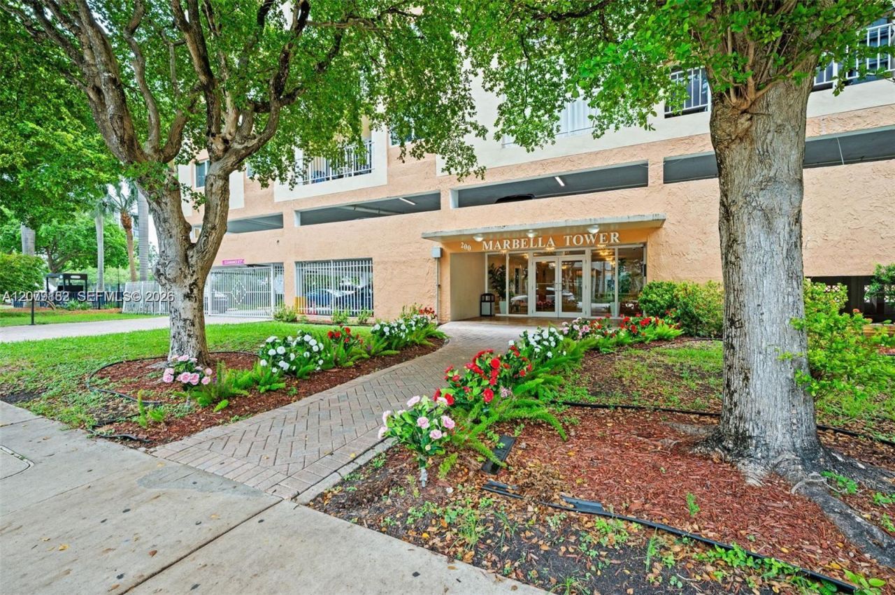 200 178th Dr , Unit 505, Sunny Isles Beach, FL 33160 Photo