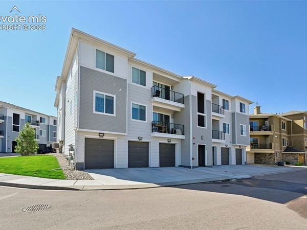 3760 Presidio Point, Unit 104, Colorado Springs, CO 80920