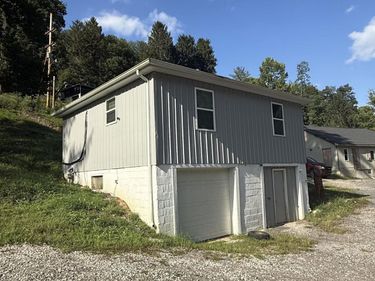 716-720 Husky Highway, Barrackville, WV 26559