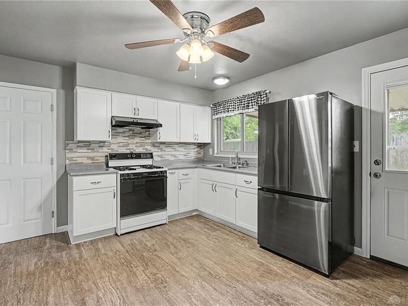 643 Mossoak Drive, Kettering, OH 45429 Photo 23