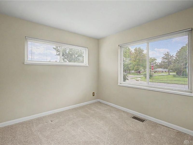 643 Mossoak Drive, Kettering, OH 45429 Photo 29