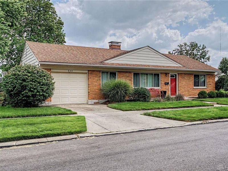 643 Mossoak Drive, Kettering, OH 45429 Photo 6