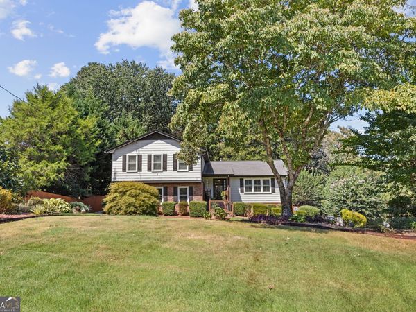 229 Coeur Place SW, Lilburn, GA 30047