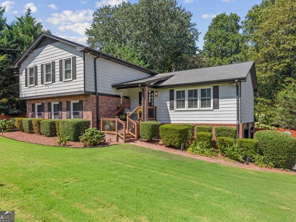 229 Coeur Place SW, Lilburn, GA 30047