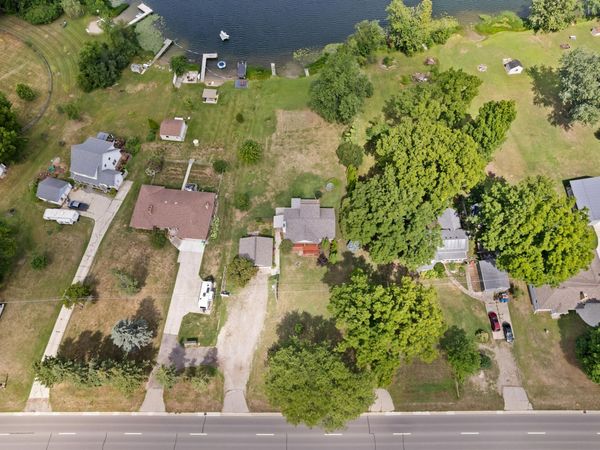 9996 Highland Road, White Lake, MI 48386