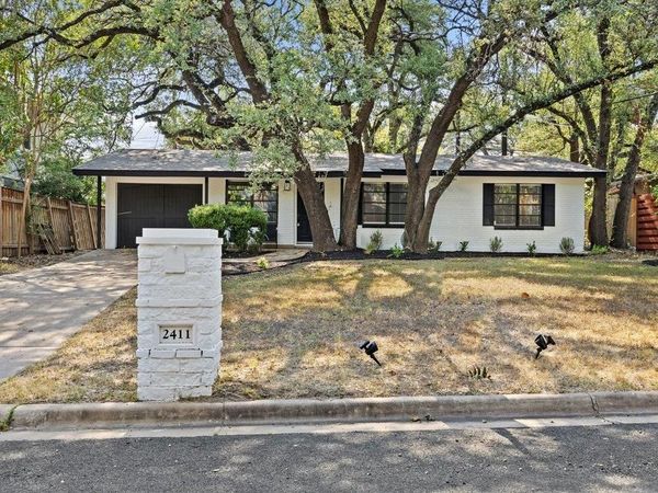 2411 S 6th ST, Austin, TX 78704