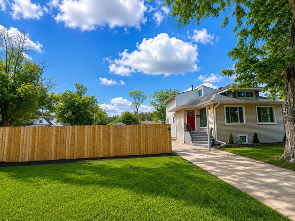 1936 S 17th Avenue , Maywood, IL 60153