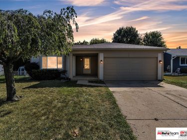 352 Winchester Street, South Lyon, Mi 48178