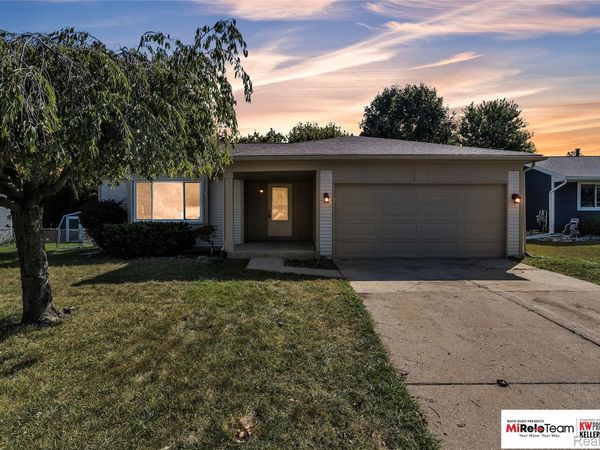 352 Winchester Street, South Lyon, Mi 48178