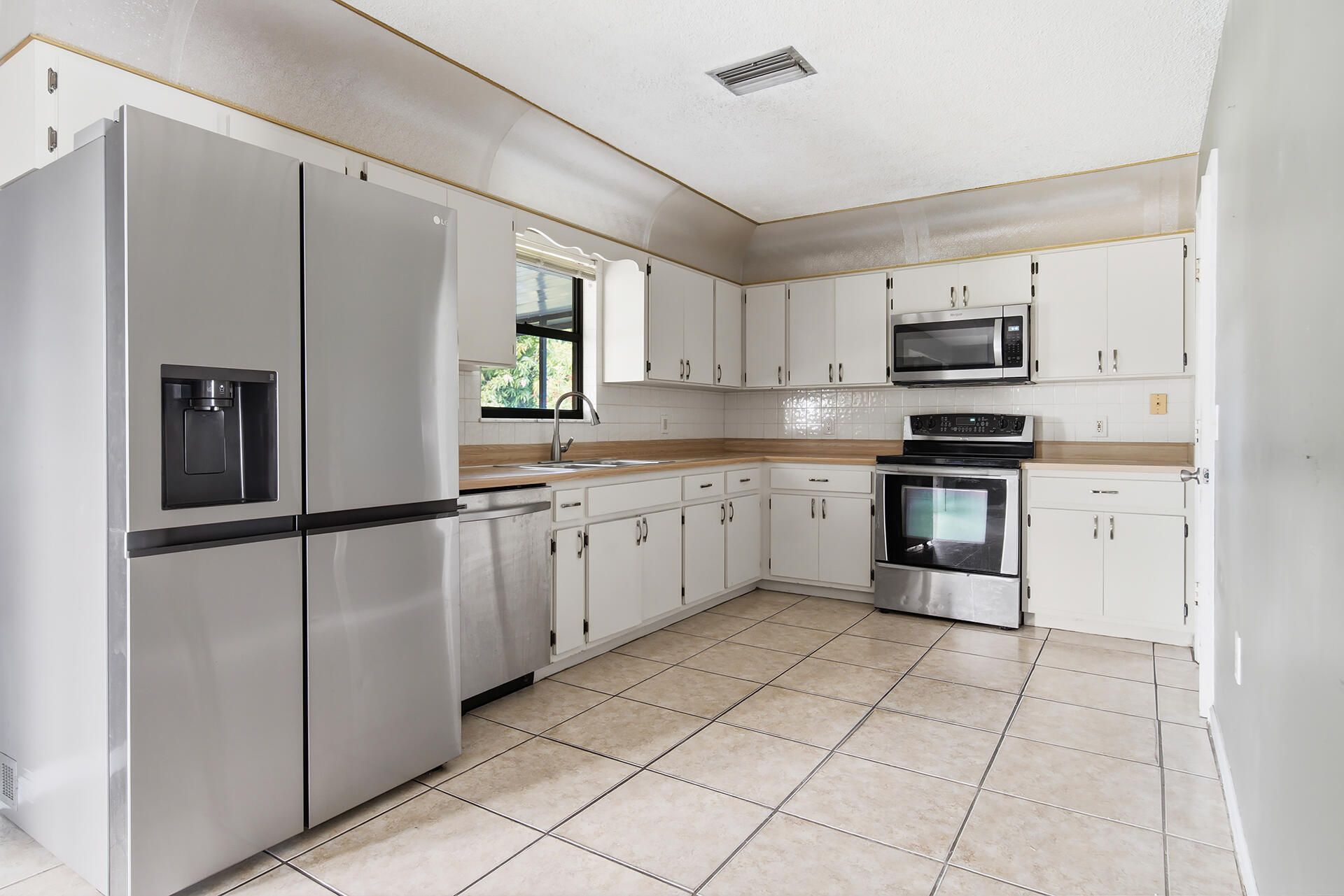 108 Santa Monica Avenue, Royal Palm Beach, FL 33411 Photo