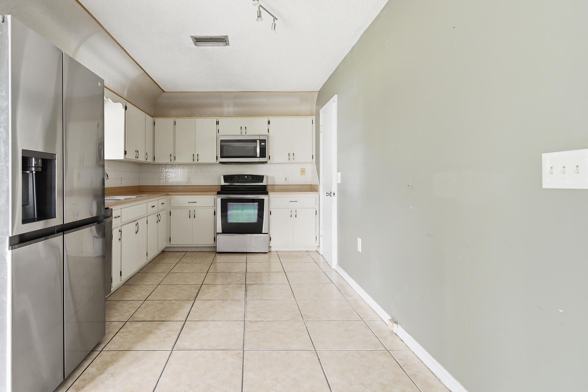 108 Santa Monica Avenue, Royal Palm Beach, FL 33411 Photo