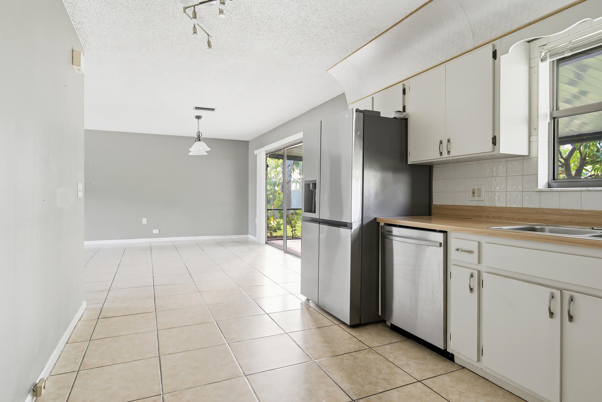 108 Santa Monica Avenue, Royal Palm Beach, FL 33411 Photo