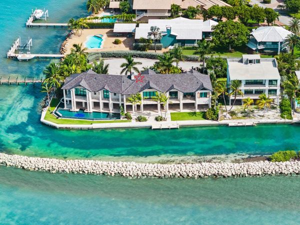 201 W Seaview Drive, Duck Key, FL 33050