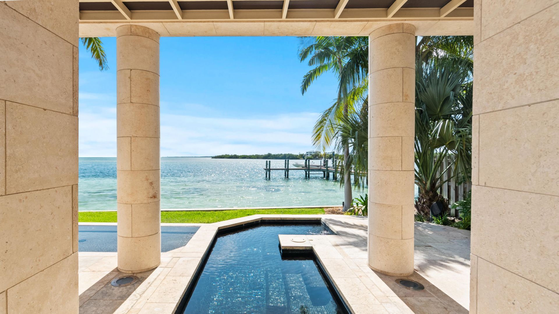 201 W Seaview Drive, Duck Key, FL 33050 Photo