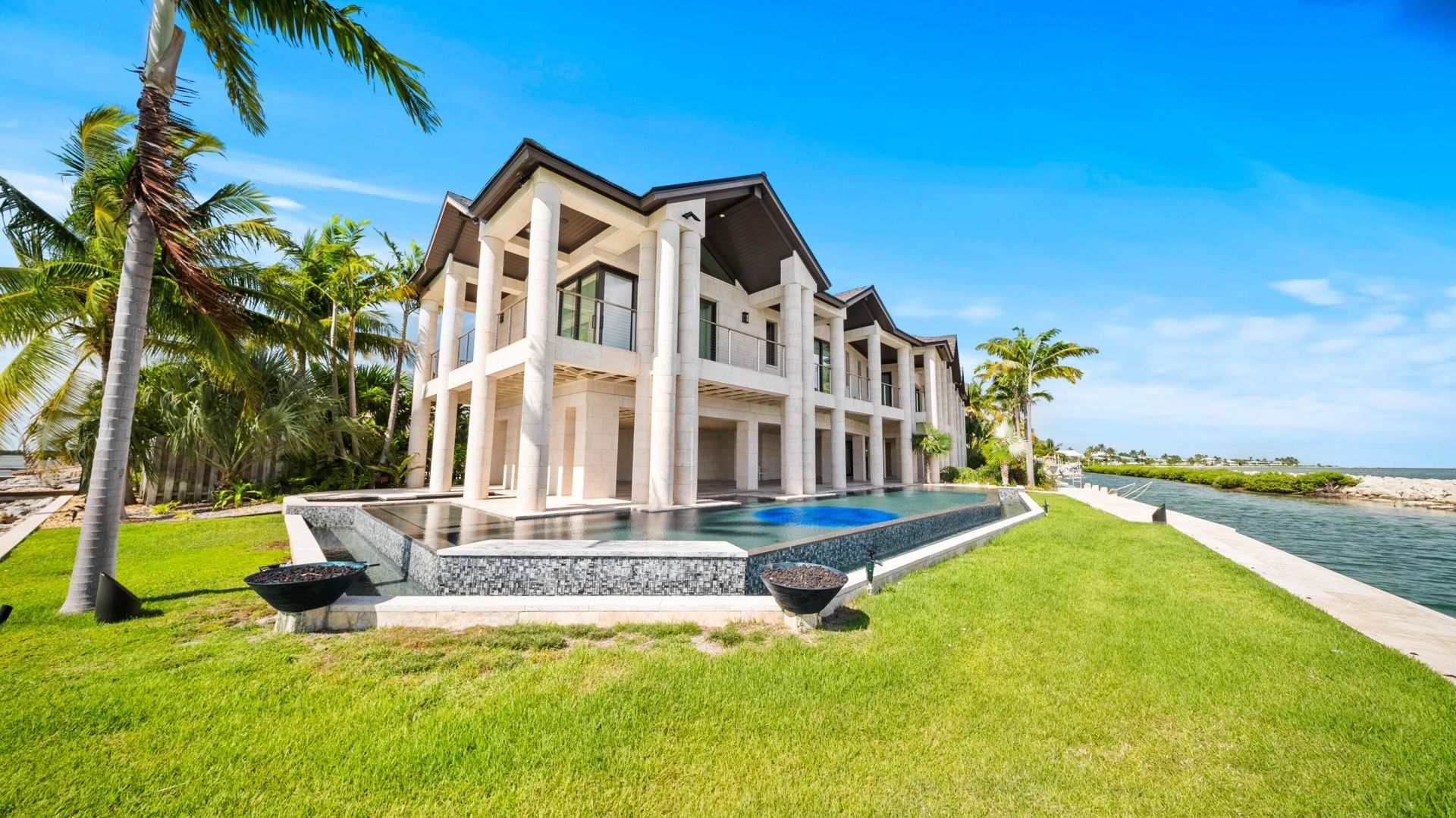 201 W Seaview Drive, Duck Key, FL 33050 Photo