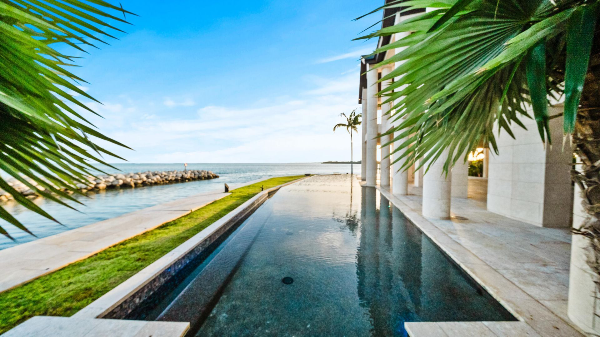 201 W Seaview Drive, Duck Key, FL 33050 Photo