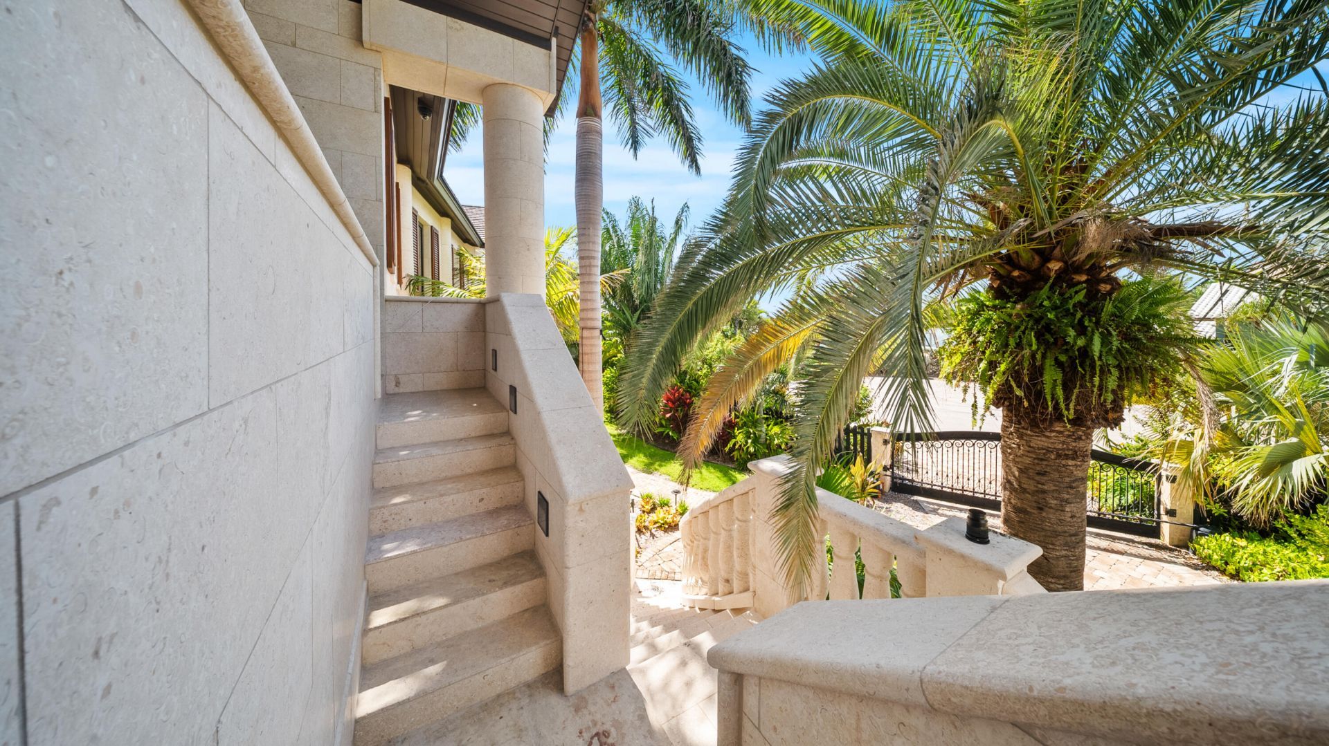201 W Seaview Drive, Duck Key, FL 33050 Photo