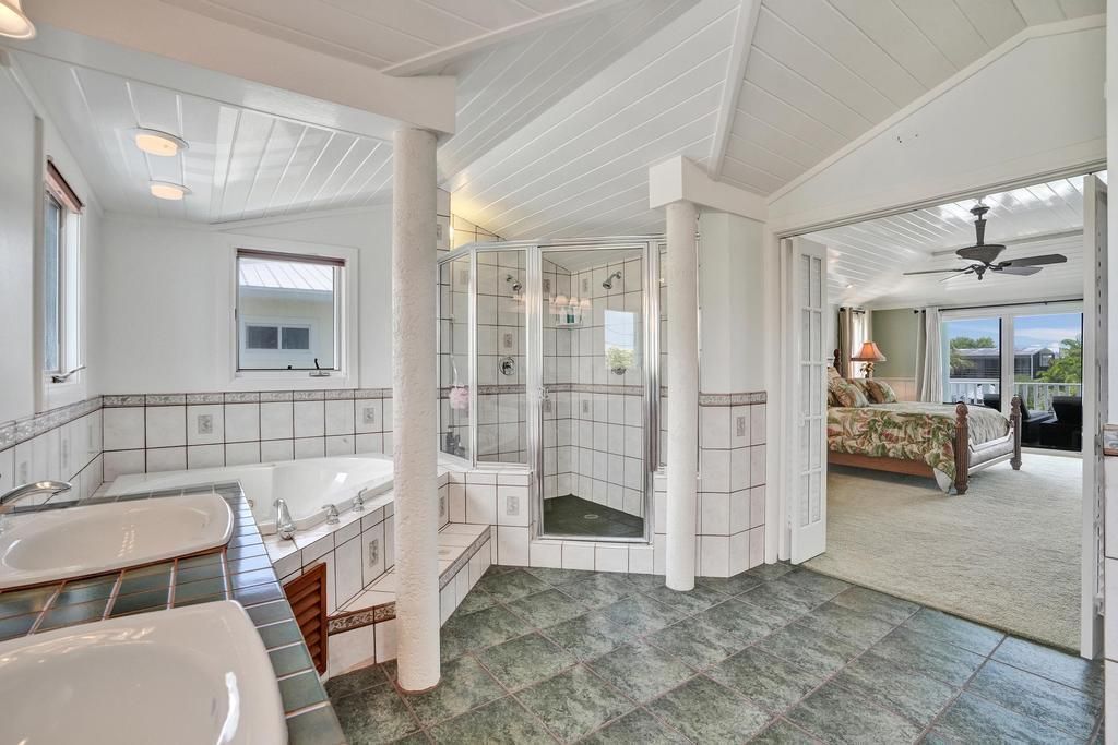 107 Valencia Drive, Islamorada, FL 33036 Photo